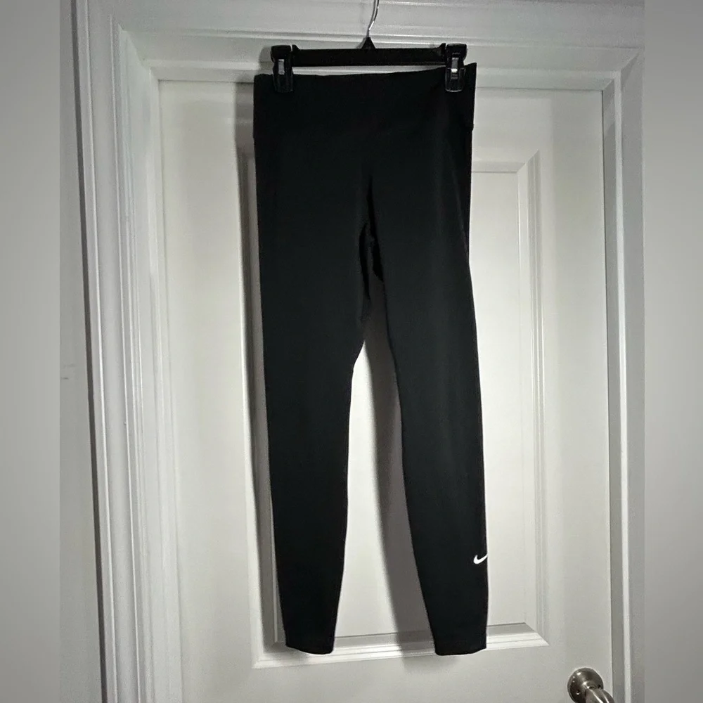 Nike Black Active‎ Leggings-28